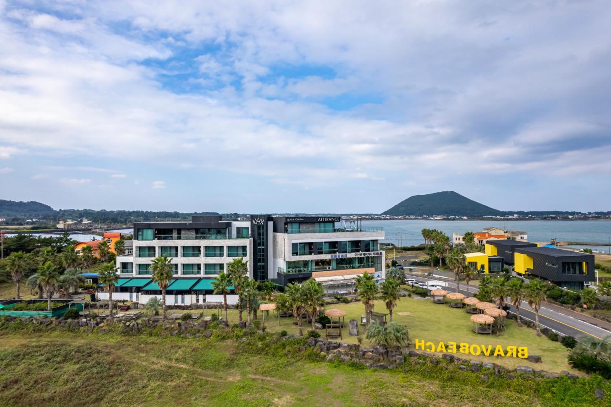 Jeju Attirance Hotel & Poolvilla Seogwipo Exterior photo